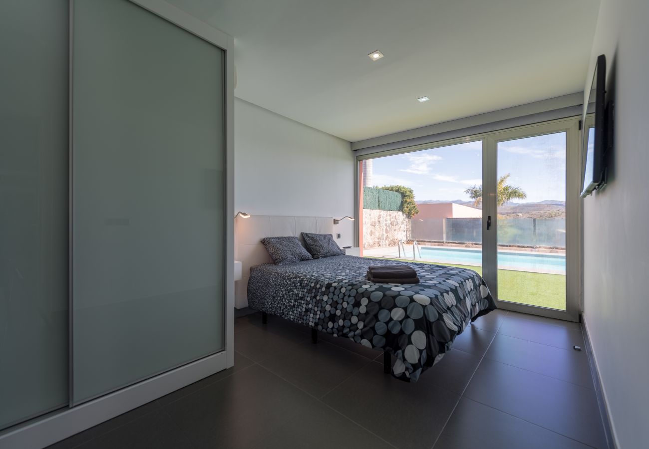 Villetta a San Bartolomé de Tirajana - Espectacular villa con piscina privada grande, ideal para familias