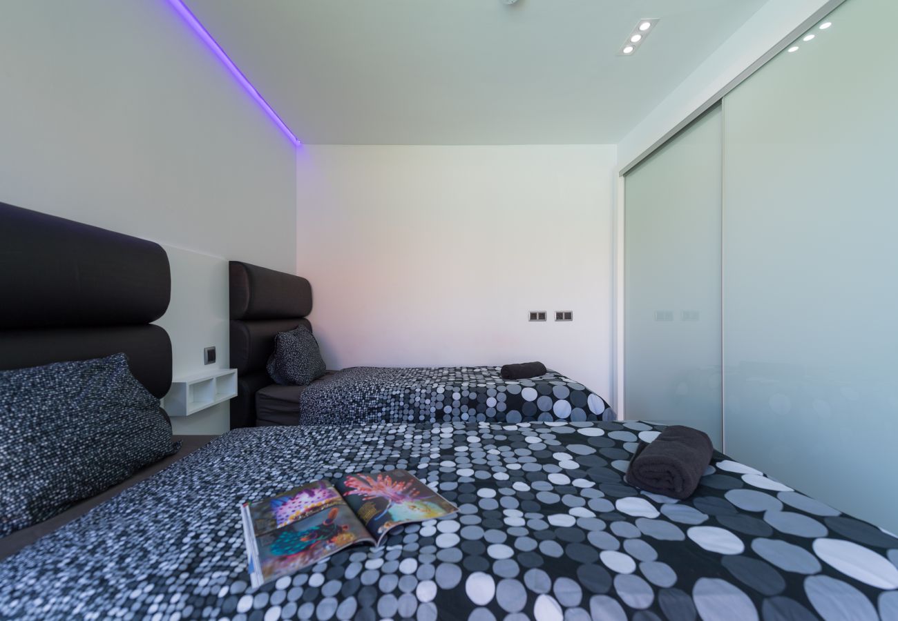 Villetta a San Bartolomé de Tirajana - Espectacular villa con piscina privada grande, ideal para familias