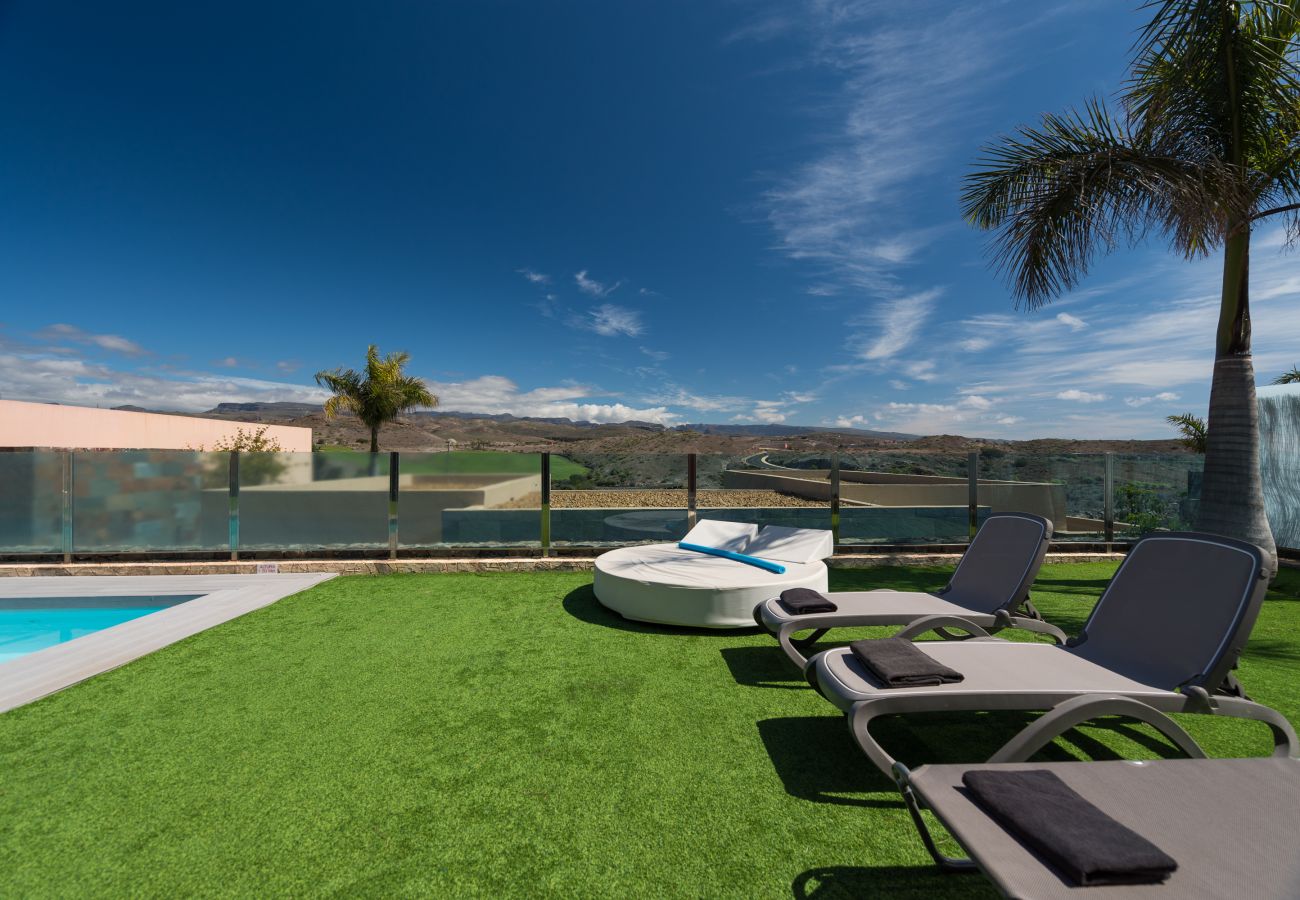 Villetta a San Bartolomé de Tirajana - Espectacular villa con piscina privada grande, ideal para familias