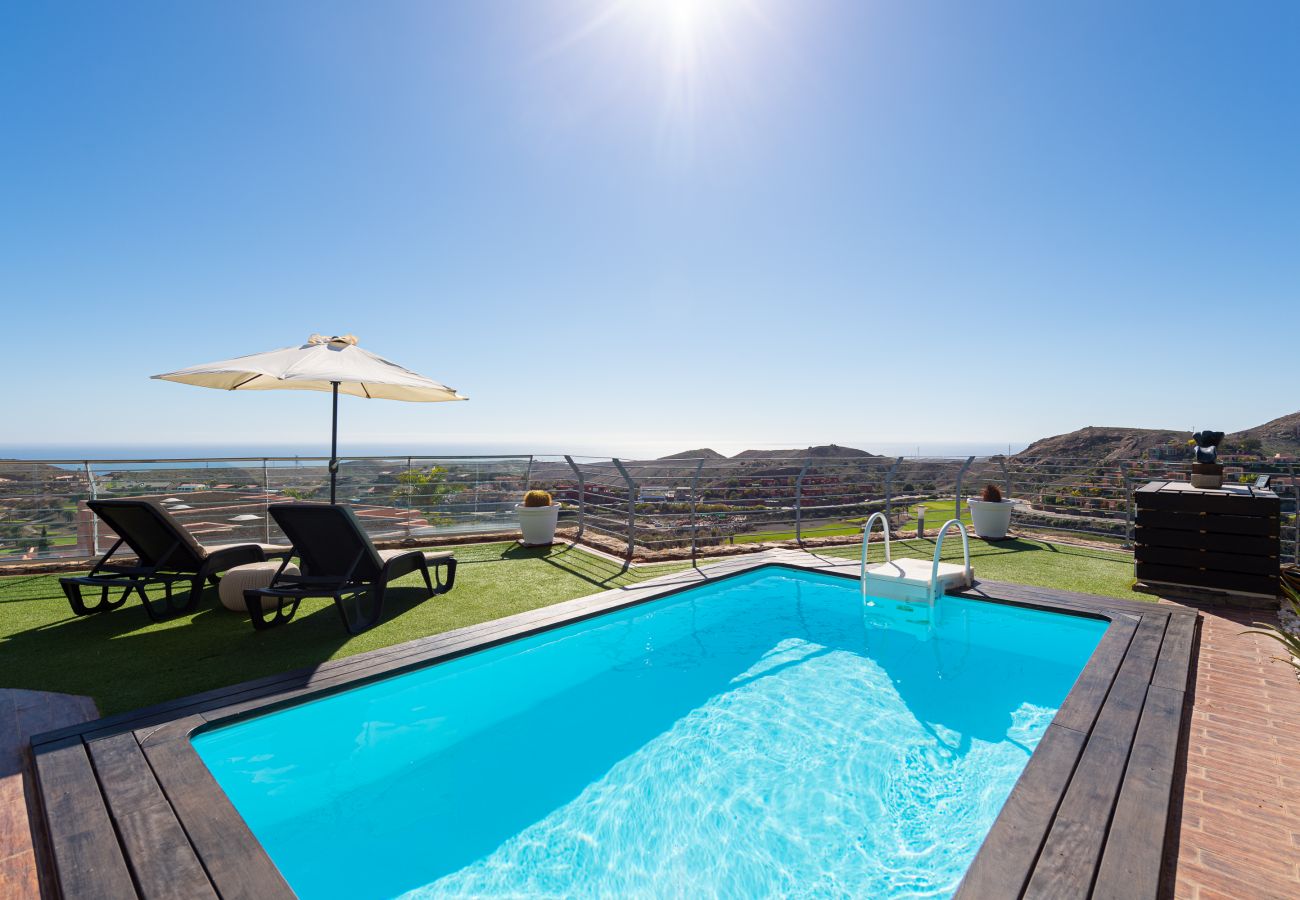 Villa a San Bartolomé de Tirajana - Espectacular villa con piscina privada, vistas al mar, barbacoa y entorno de relax