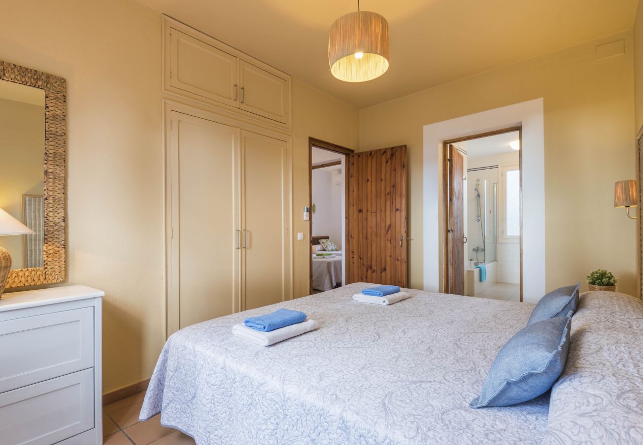 Villa a Santo Tomas - Villa Gabriela by Escape Home