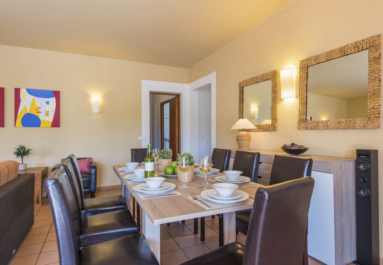 Villa a Santo Tomas - Villa Gabriela by Escape Home