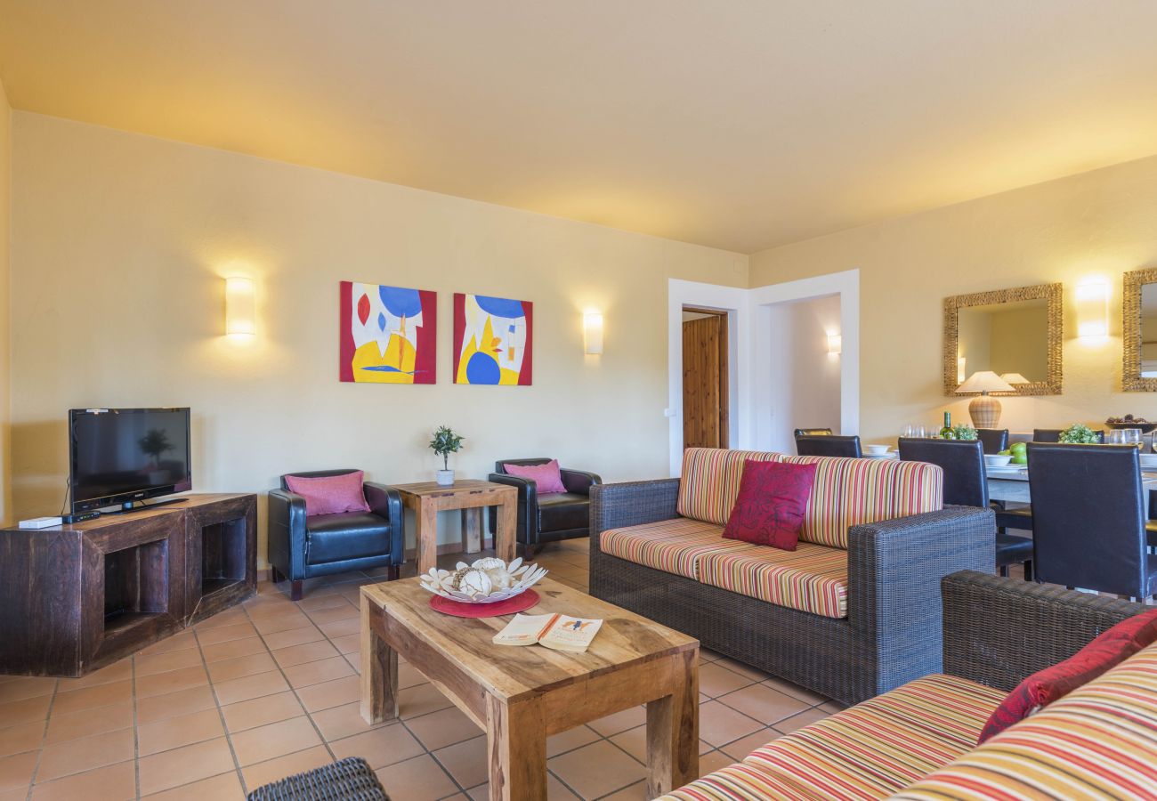Villa a Santo Tomas - Villa Gabriela by Escape Home