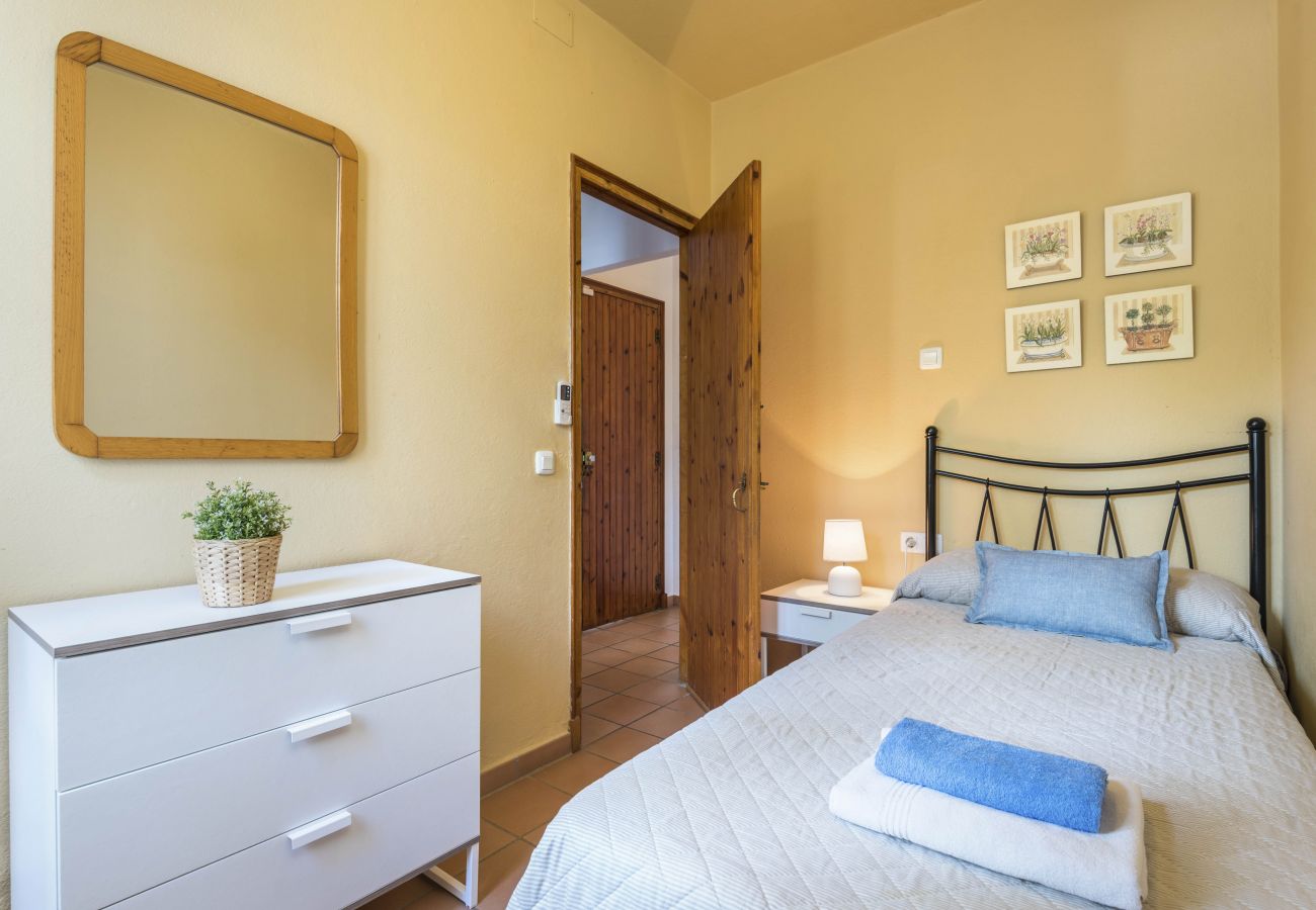 Villa a Santo Tomas - Villa Gabriela by Escape Home