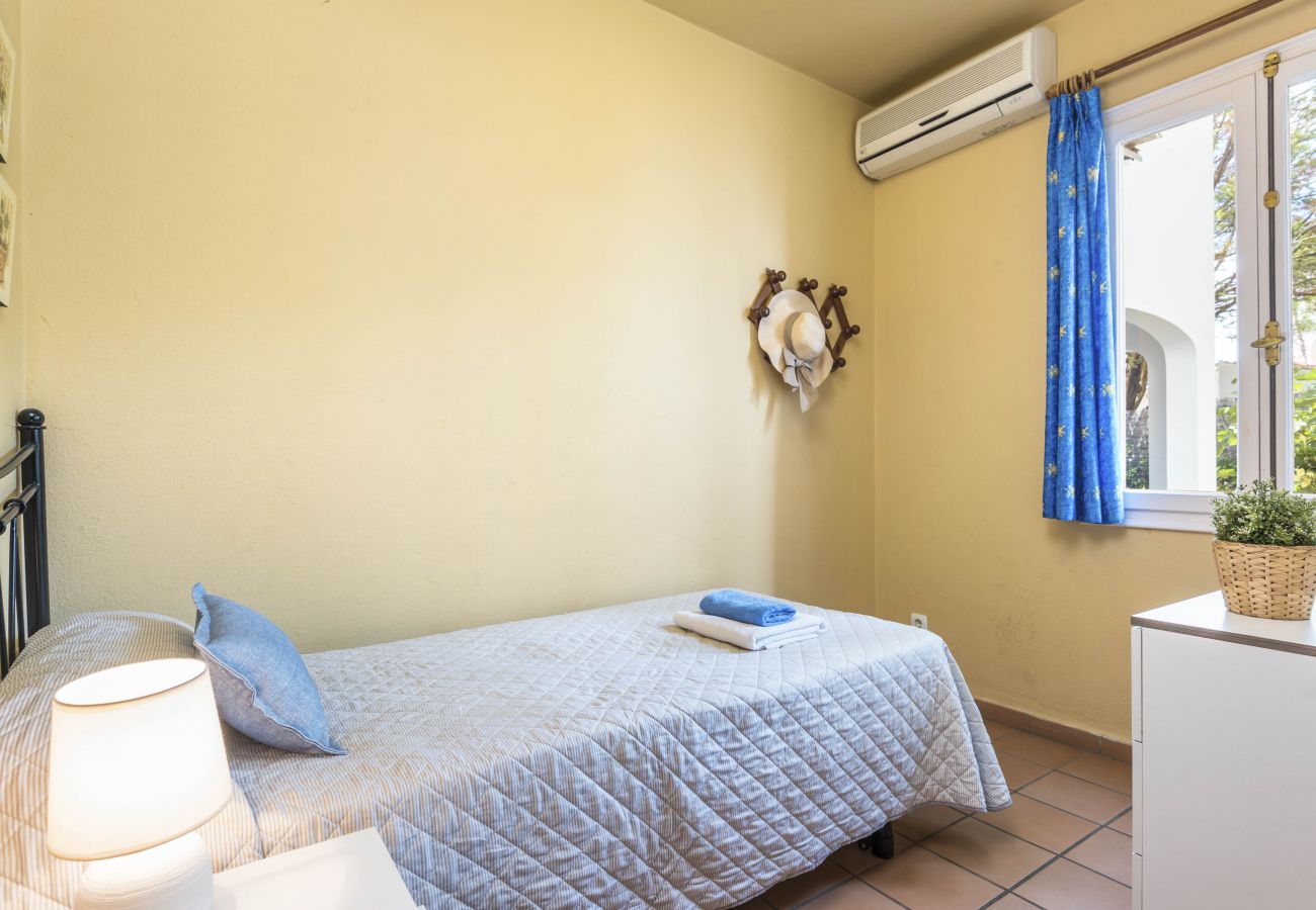 Villa a Santo Tomas - Villa Gabriela by Escape Home