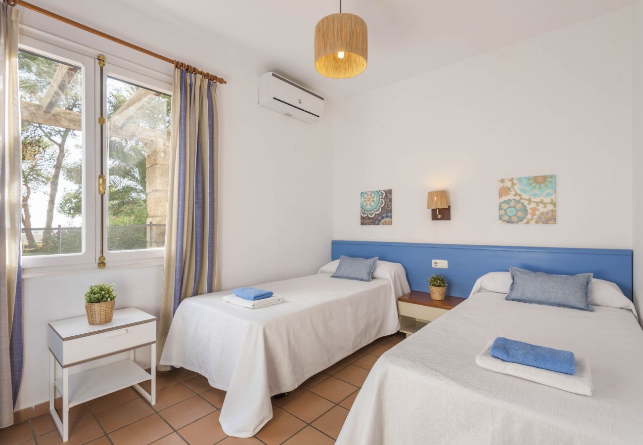 Villa a Santo Tomas - Villa Gabriela by Escape Home