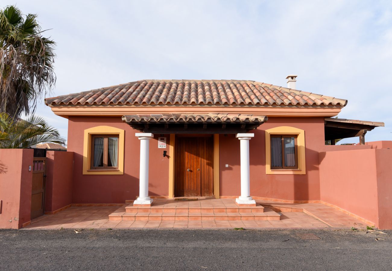 Villa a Corralejo - Villa Paraiso by EscapeHome