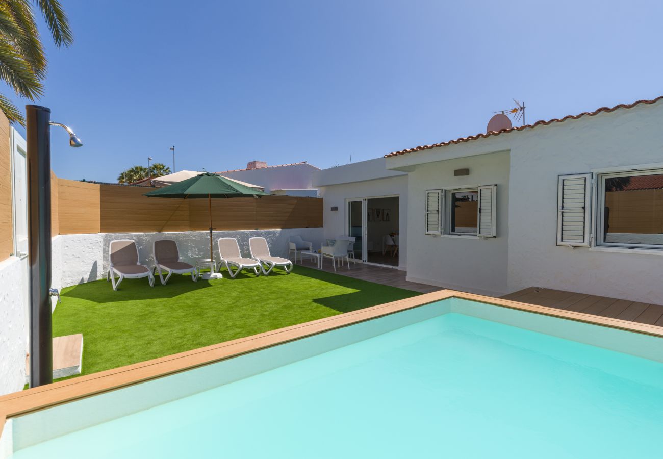 Bungalow a San Bartolomé de Tirajana - Piscina privada - Centro Playa del Inglés
