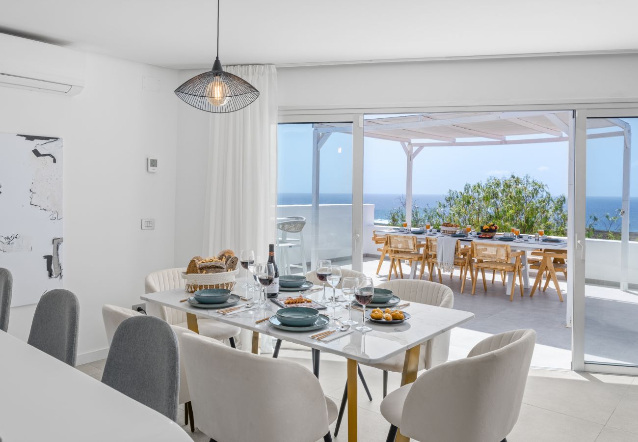 Villa a Arona - Villa Eclat