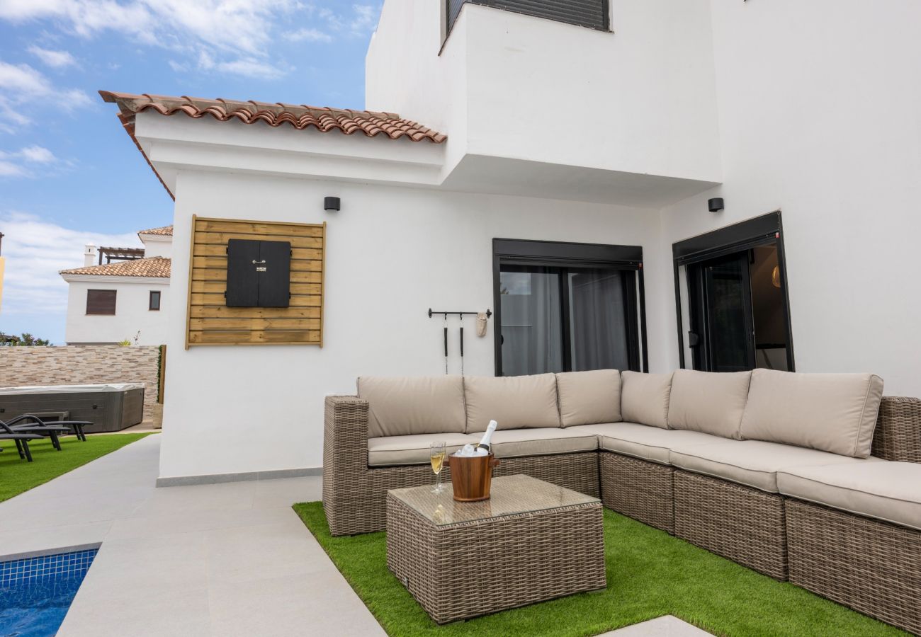 Villa a San Miguel de Abona - LUXURY VILLA LIBELLILE 