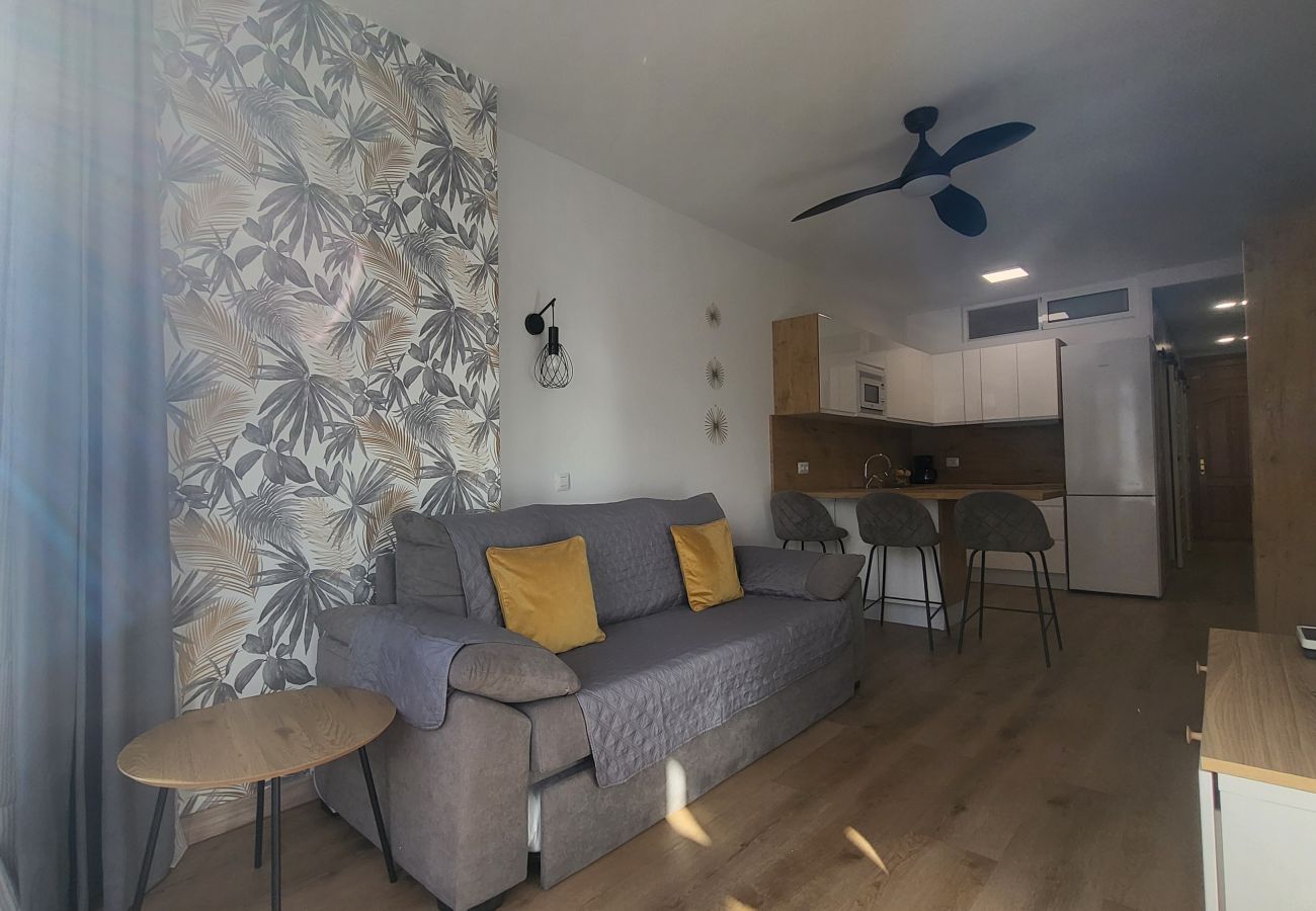 Casa a Las Palmas de Gran Canaria - Passage to the Beach By CanariasGetaway