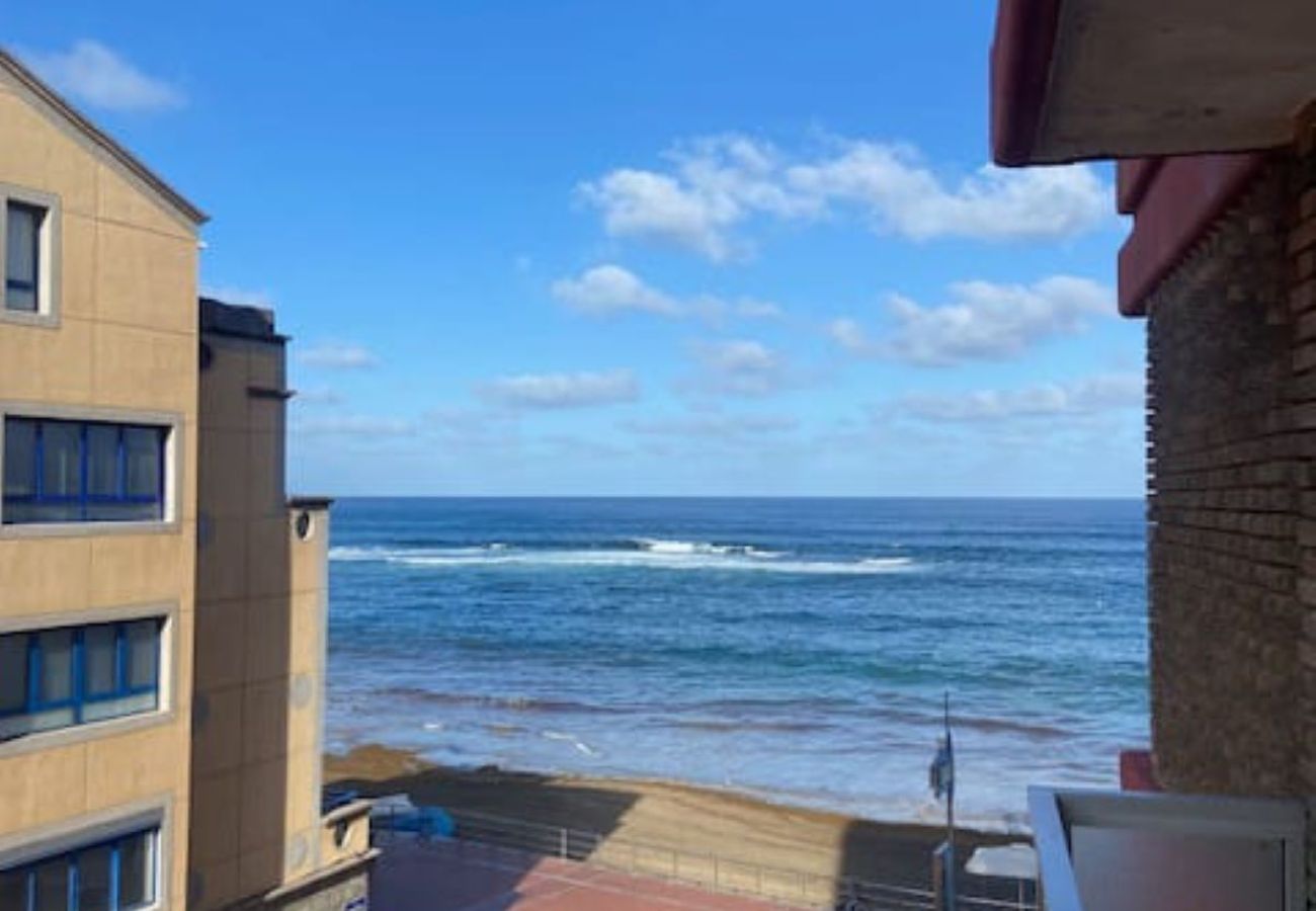 Casa a Las Palmas de Gran Canaria - Passage to the Beach By CanariasGetaway