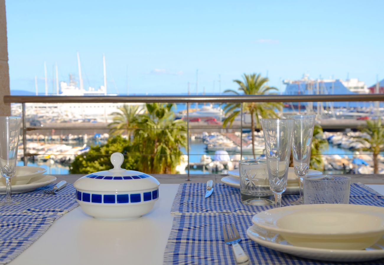 Apartment in Palma de Mallorca - Marina Views Palma