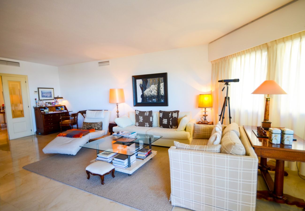 Apartment in Palma de Mallorca - Marina Views Palma