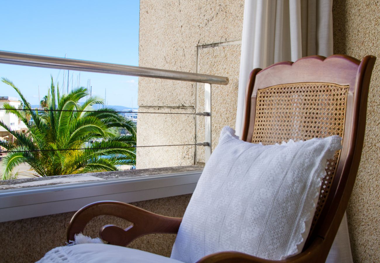 Apartment in Palma de Mallorca - Marina Views Palma