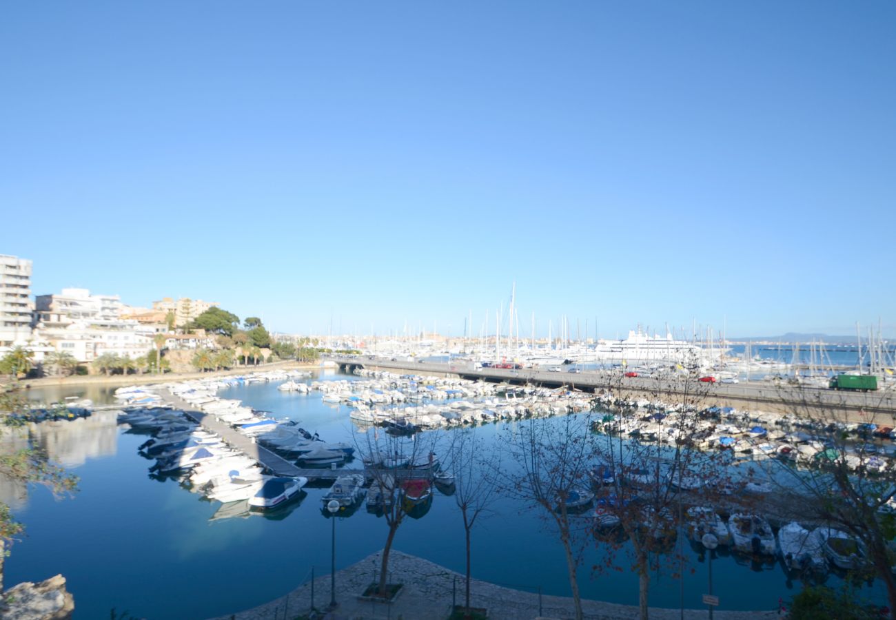 Apartment in Palma de Mallorca - Marina Views Palma