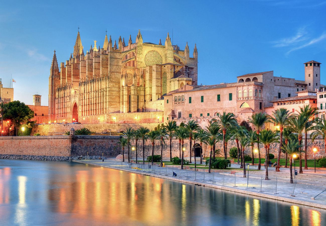 Apartment in Palma de Mallorca - Marina Views Palma