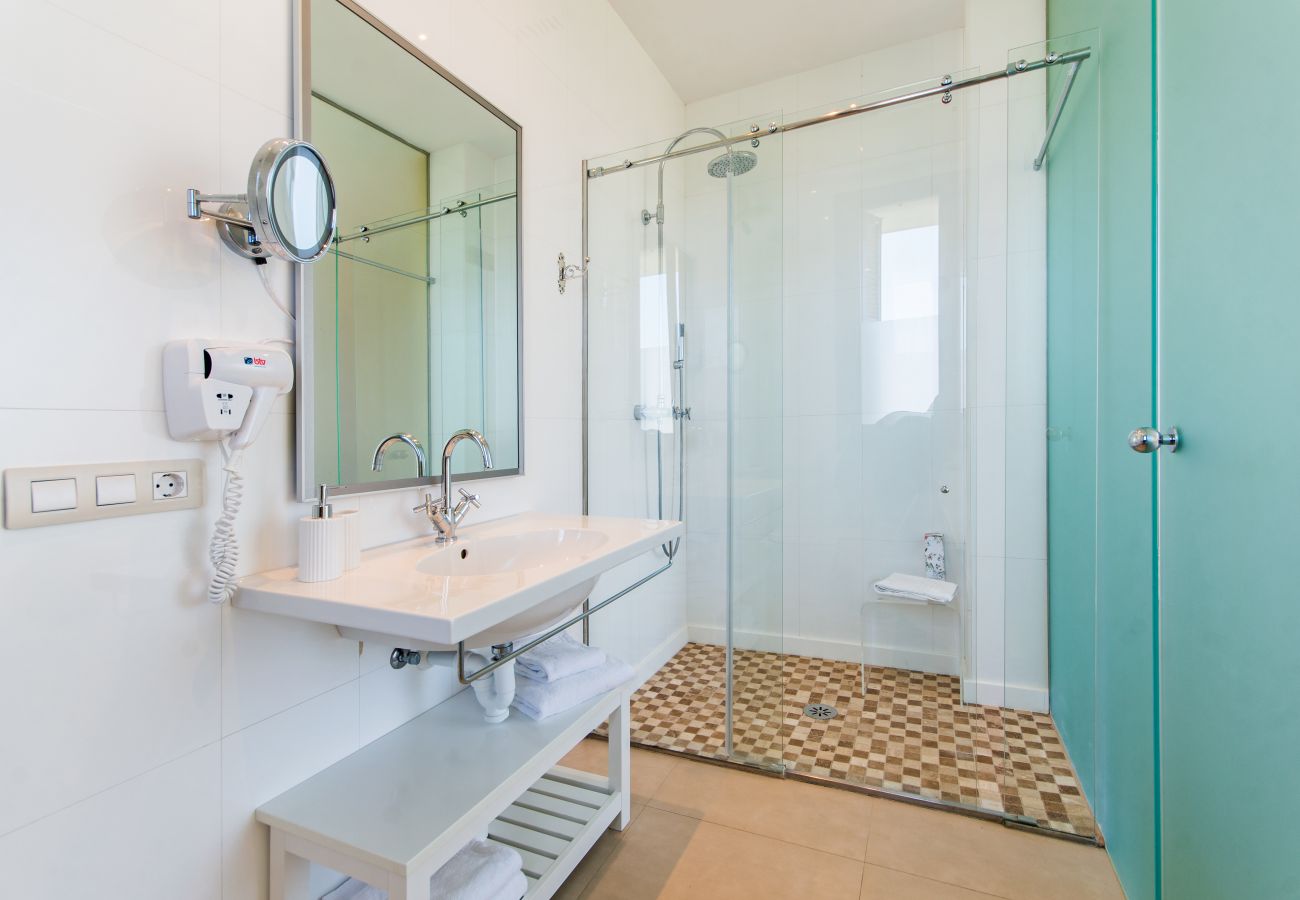 Villa in Alcudia - Villa Barcares Gran for 16