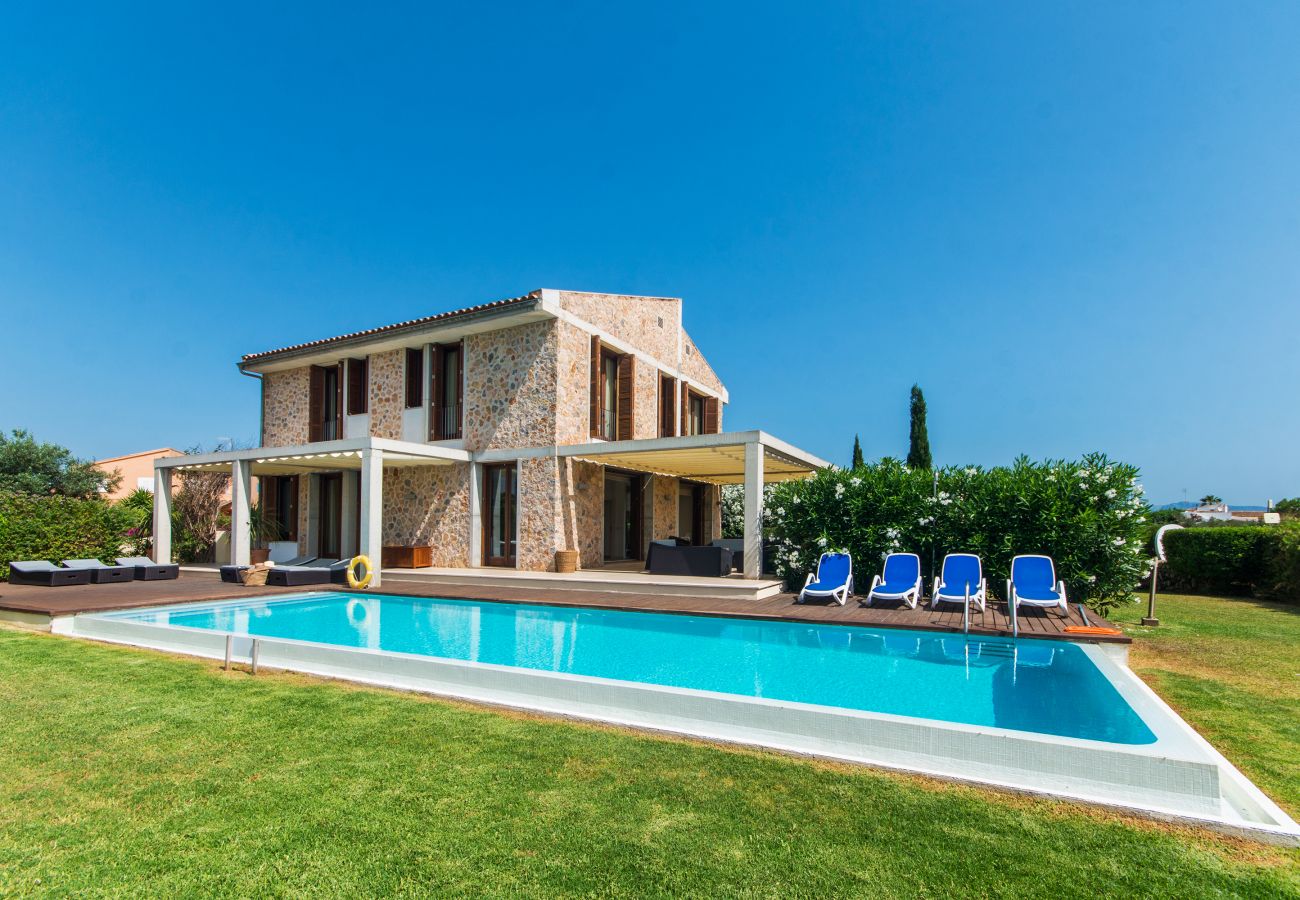 Villa in Alcudia - Villa Barcares Gran for 16