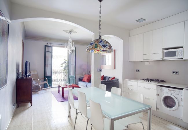  in Barcelona - VILADOMAT, large, comfortable, lightly, cute and silent flat in Eixample, Barcelona center