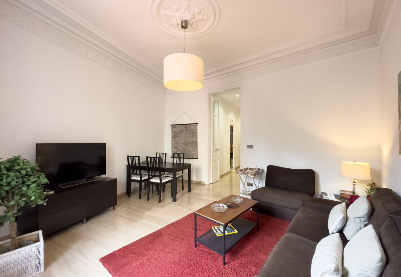 Apartment in Barcelona - Nice flat for rent with large private terrace, next to Passeig de Gracia, Barcelona center