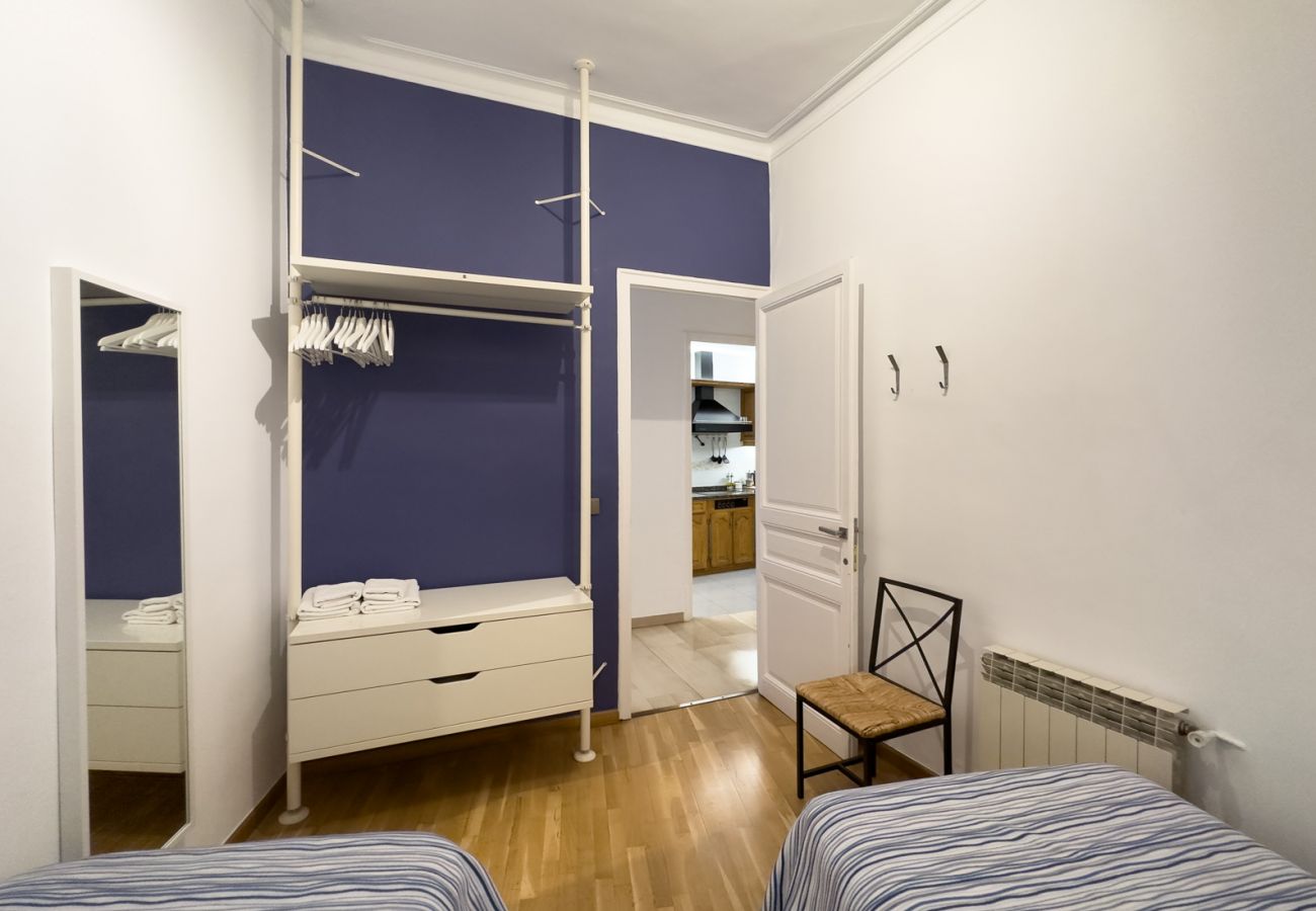 Apartment in Barcelona - Nice flat for rent with large private terrace, next to Passeig de Gracia, Barcelona center