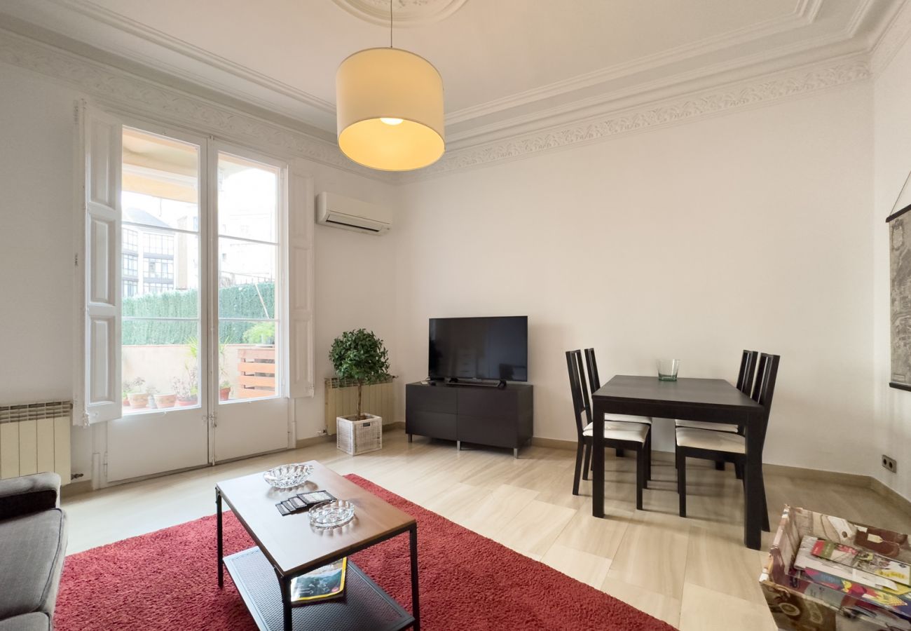 Apartment in Barcelona - Nice flat for rent with large private terrace, next to Passeig de Gracia, Barcelona center