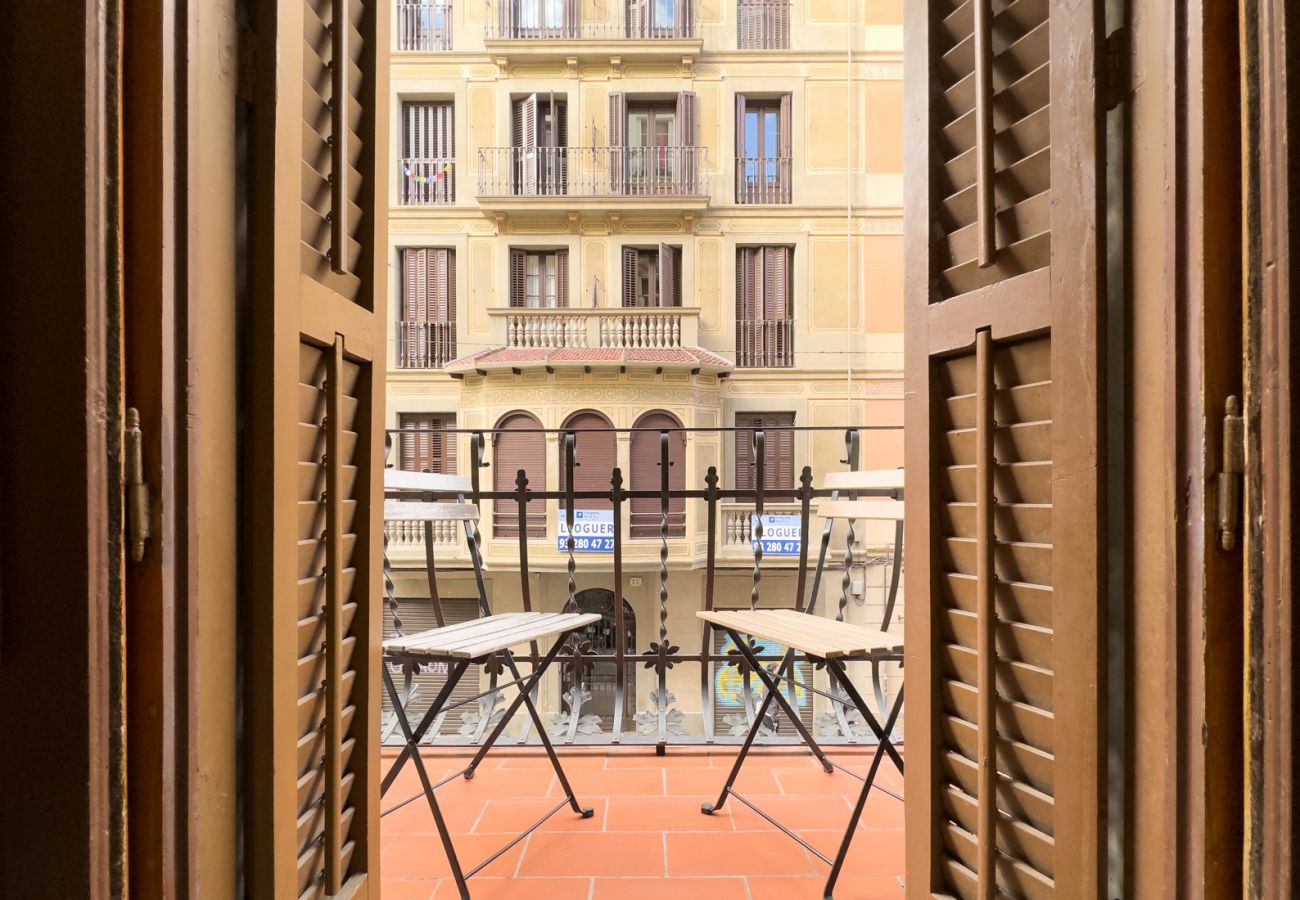 Apartment in Barcelona - GRACIA BONAVISTA, great restored apartment for rent in Barcelona center