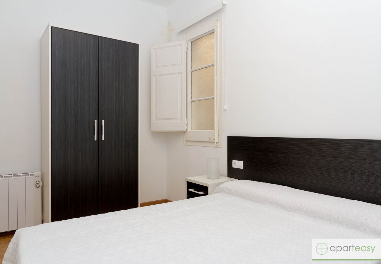 Apartment in Barcelona - Family CIUTADELLA PARK, large vacation rental flat in Barcelona center ideal for families