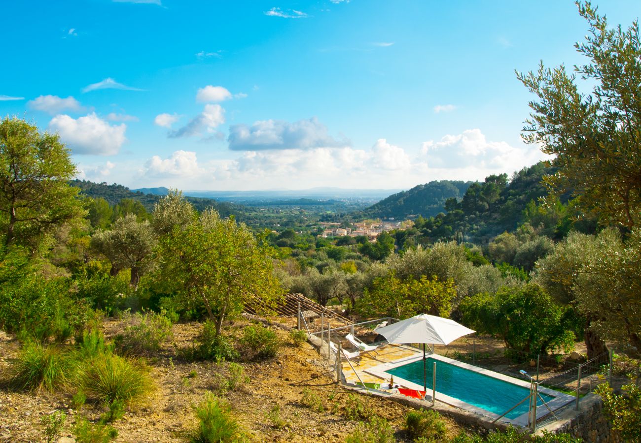 Villa in Mancor de la Vall - Finca Mancor Pool and Views