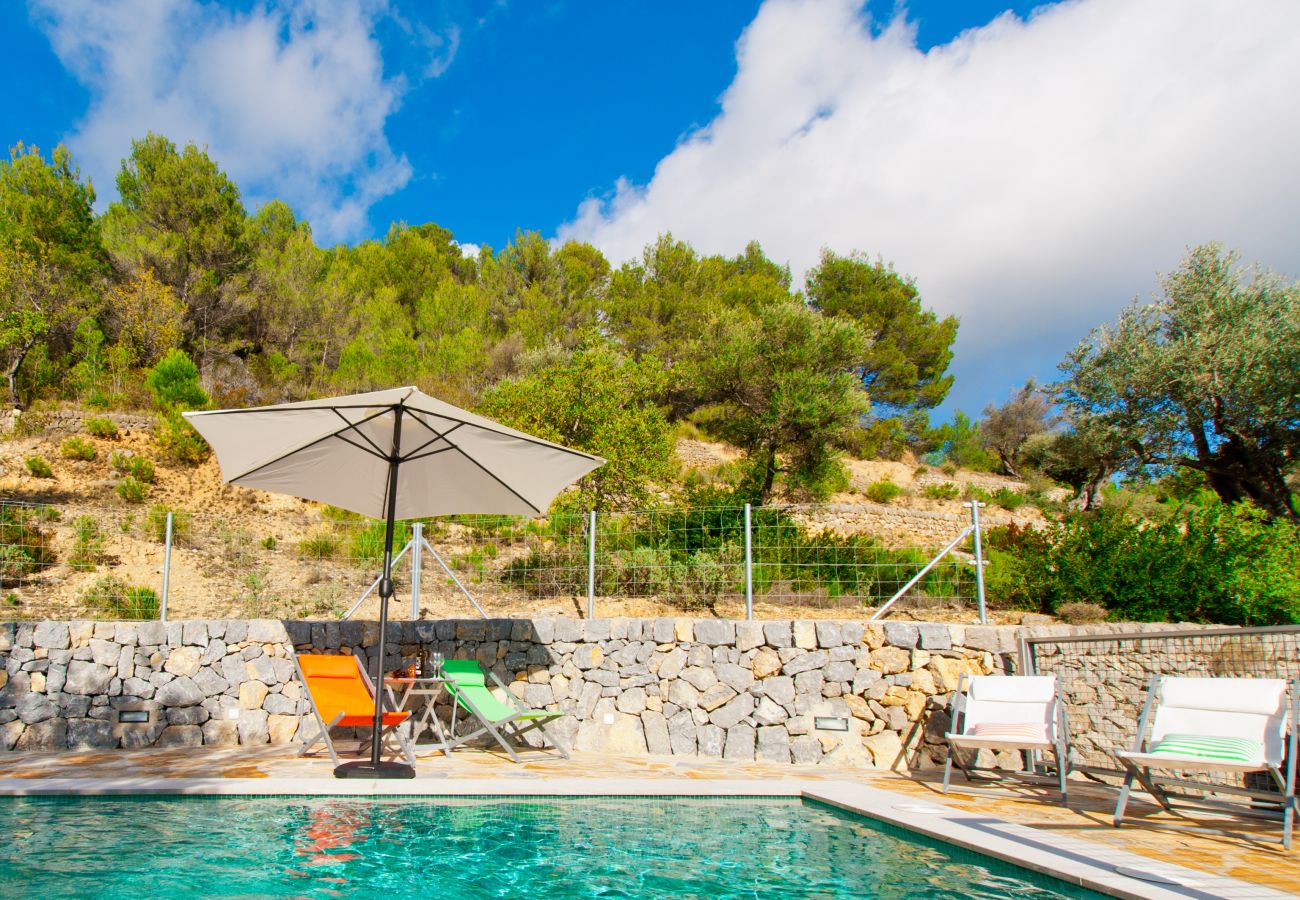 Villa in Mancor de la Vall - Finca Mancor Pool and Views