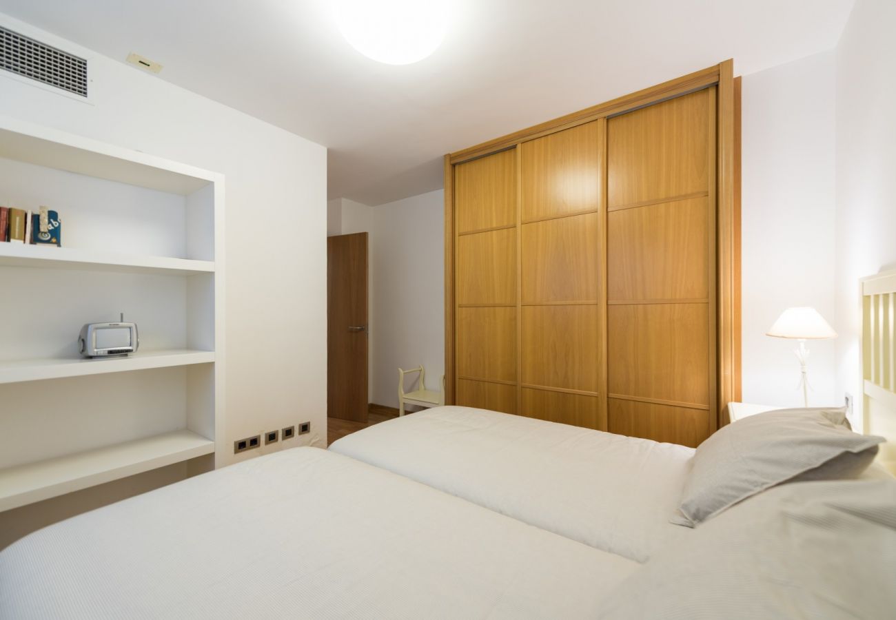 House in Las Palmas de Gran Canaria - Great balcony over blue sea By CanariasGetaway 