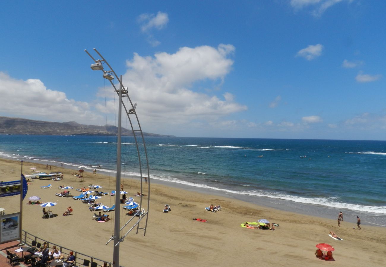 House in Las Palmas de Gran Canaria - Yellow Sun Marine by CanariasGetaway