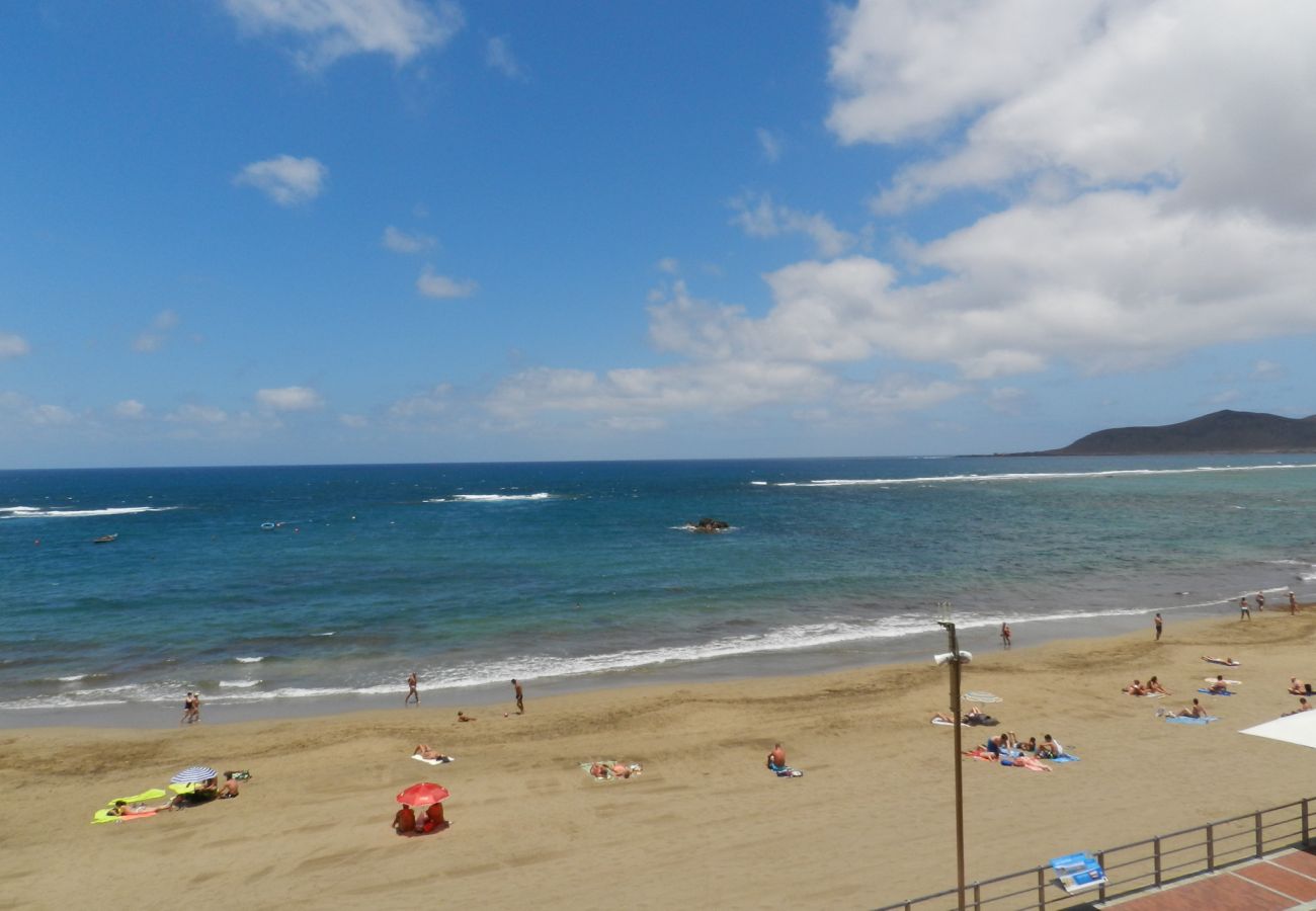 House in Las Palmas de Gran Canaria - Yellow Sun Marine by CanariasGetaway