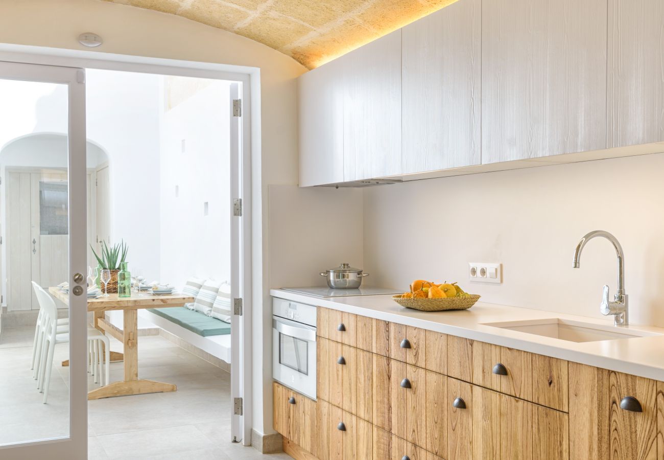 Kitchen in Sa Pont equipped with everything you need for your stay in Menorca.