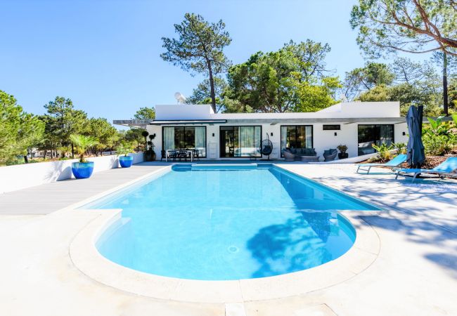 Villa in Vale do Lobo - Casa da Alegria