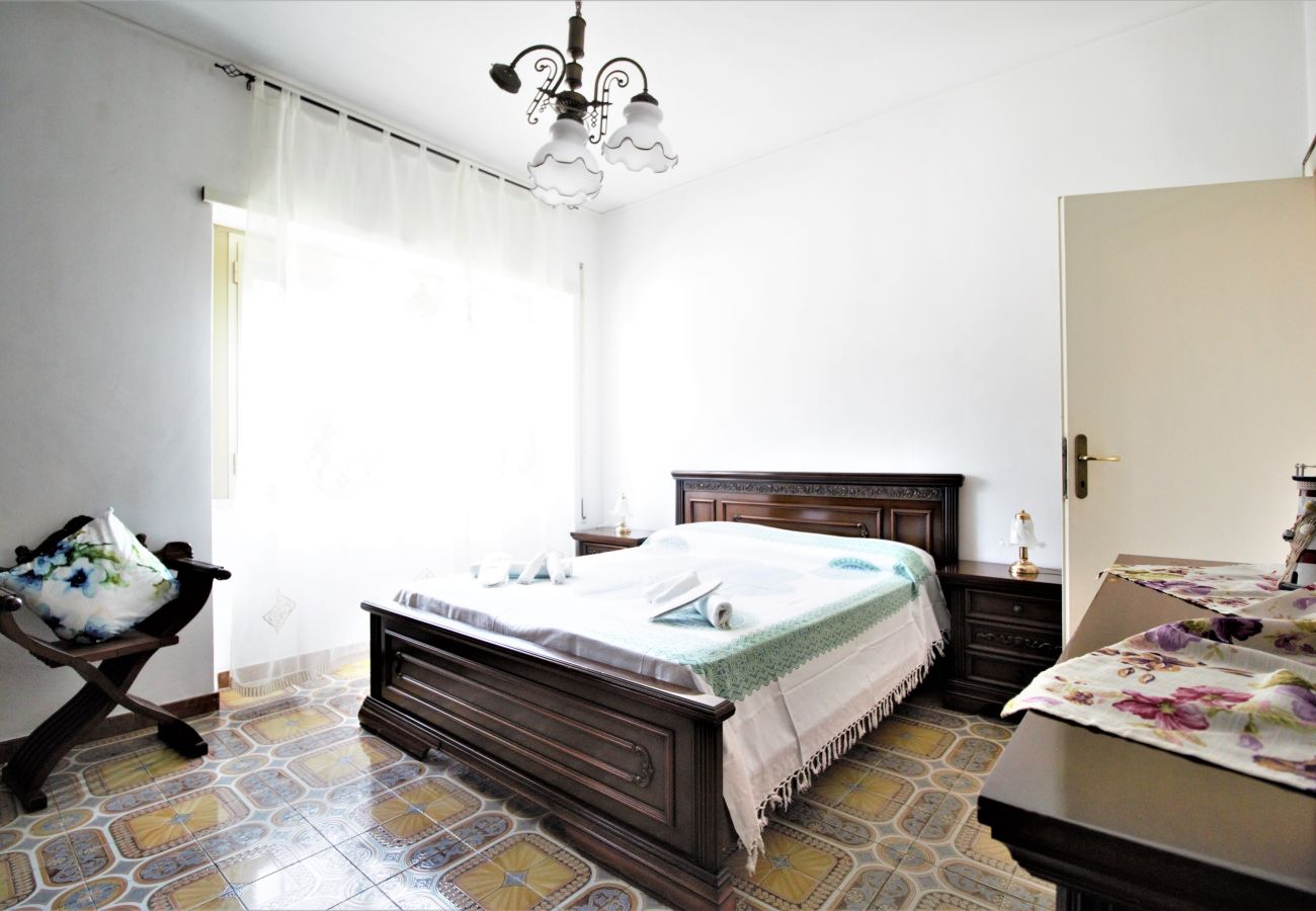 Apartment in Sperlonga - Apartment with terrace overlooking the sea