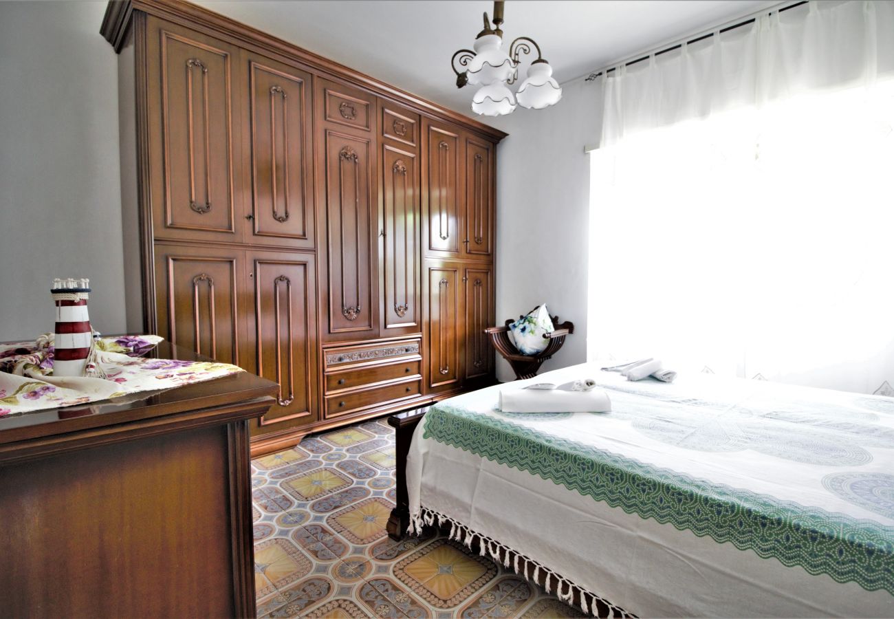 Apartment in Sperlonga - Apartment with terrace overlooking the sea