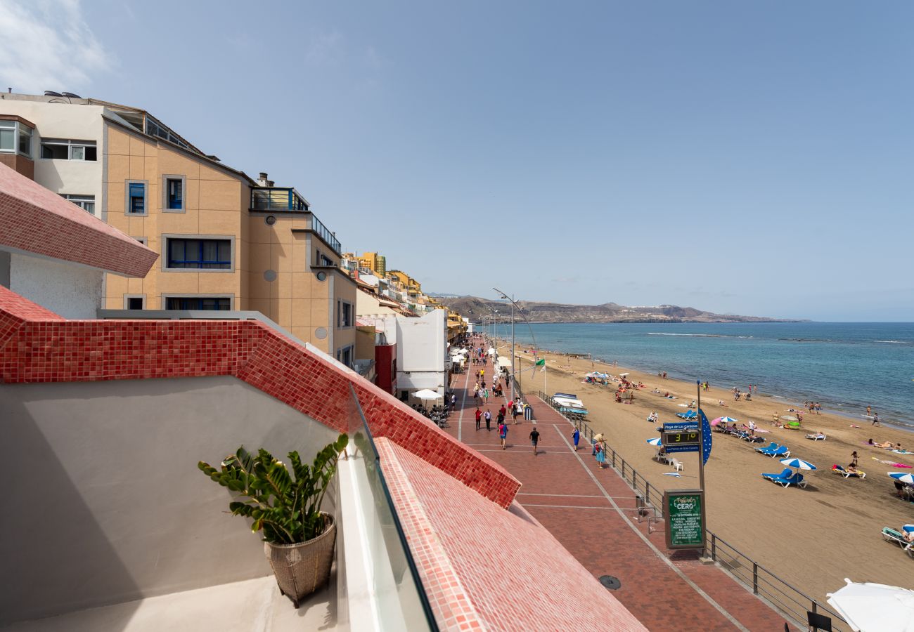 House in Las Palmas de Gran Canaria - Nice beach views with terrace By CanariasGetaway 