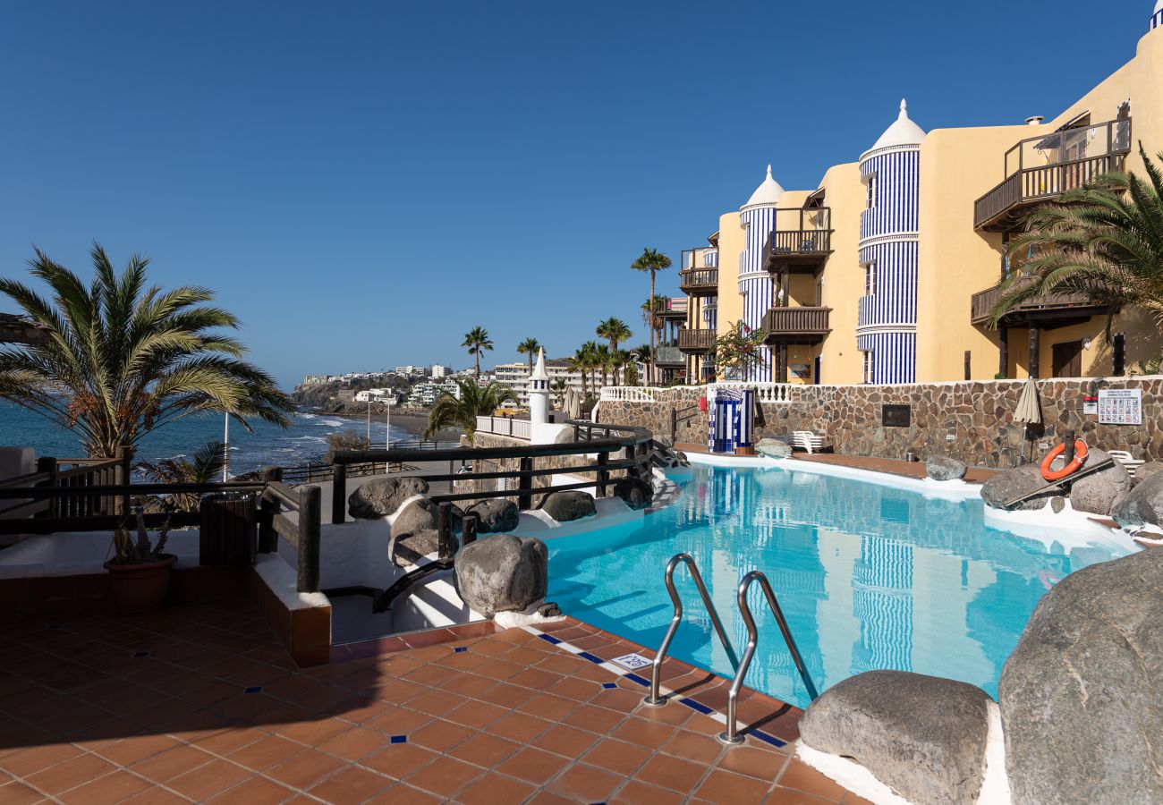 House in Bahia Feliz - Ocean balcony view&pool P69 By CanariasGetaway 