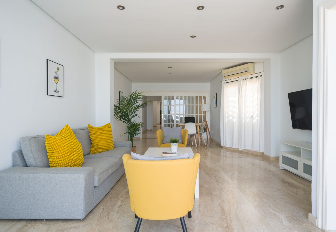 House in Las Palmas de Gran Canaria - Awesome beachfront terrace By CanariasGetaway 