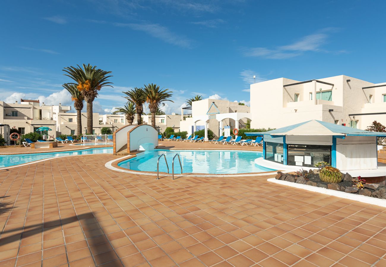 Apartment in Corralejo - Apartment with terrace, swimming pool and beachfront in Corralejo - Home For Guest