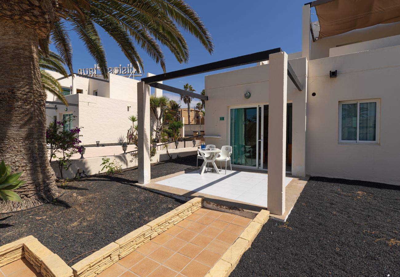 Apartment in Corralejo - Apartment with terrace, swimming pool and beachfront in Corralejo - Home For Guest