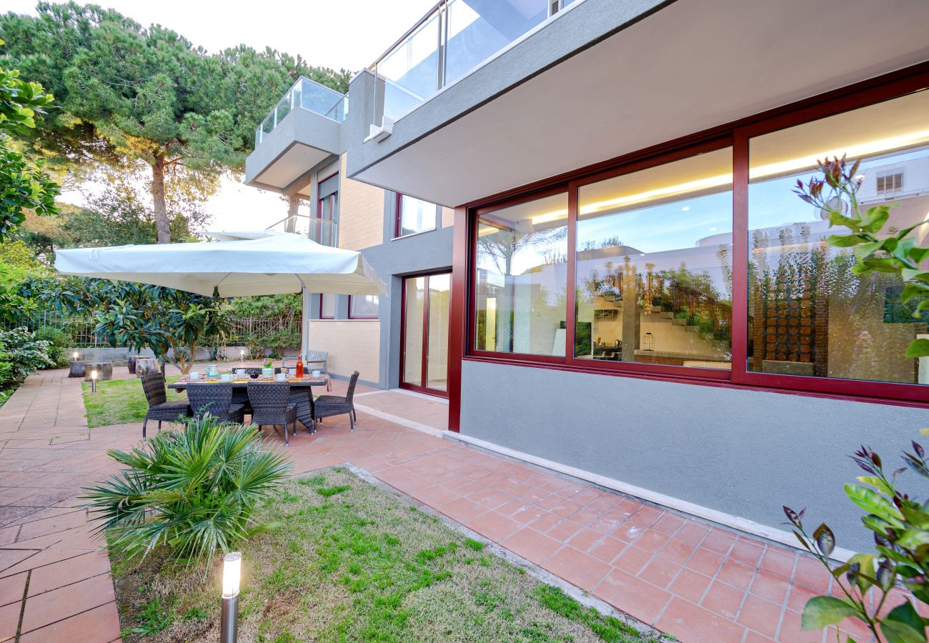 Villa in Terracina - Sea view villa with direct access to the sea