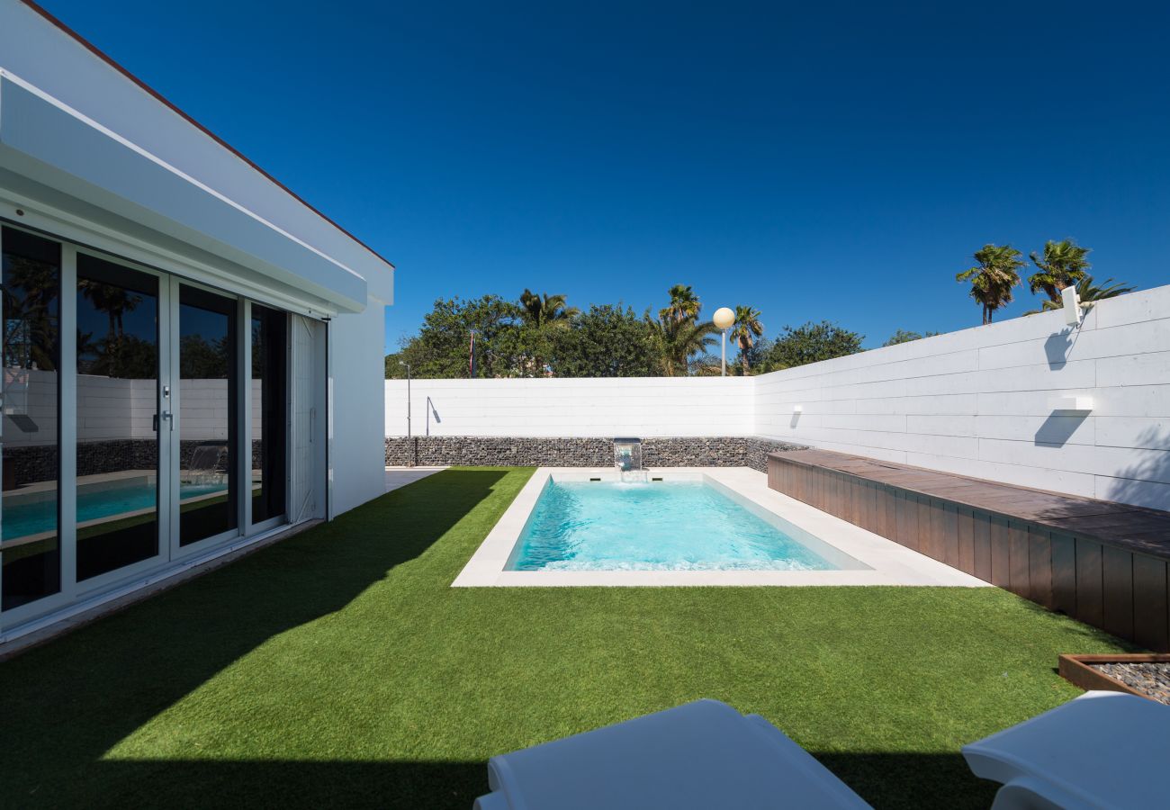 villa with private pool gran canaria