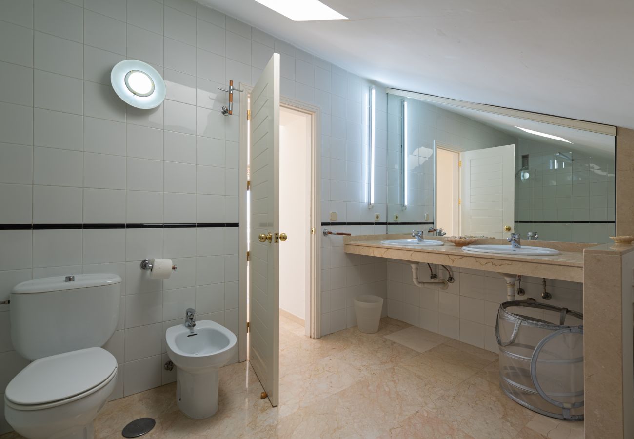 House in San Bartolomé de Tirajana - Tropical House with pool an beach walking distance