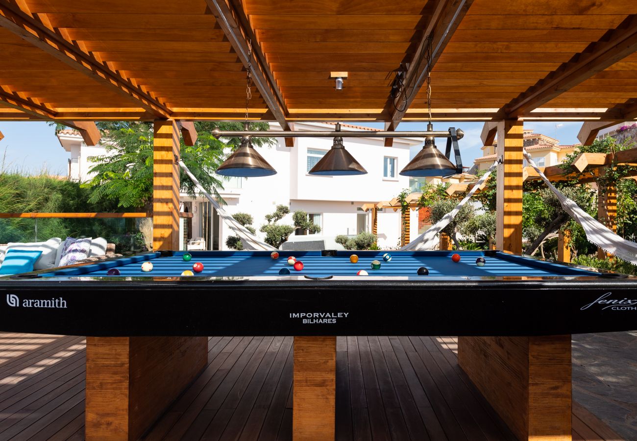 House in Maspalomas - Pool, jacuzzi, games and steps from the beach