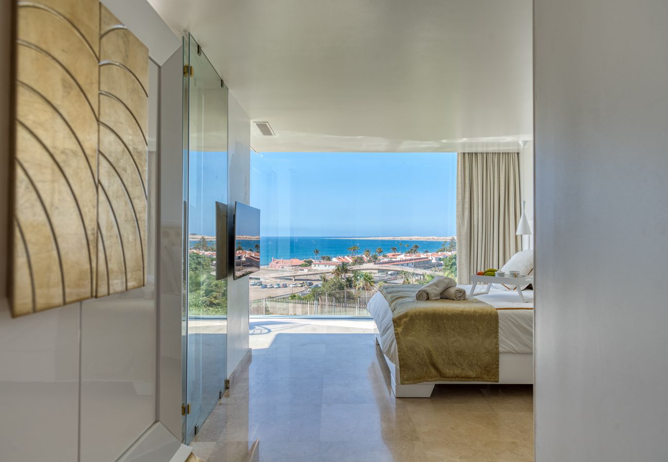 House in Maspalomas - Pool, jacuzzi, games and steps from the beach