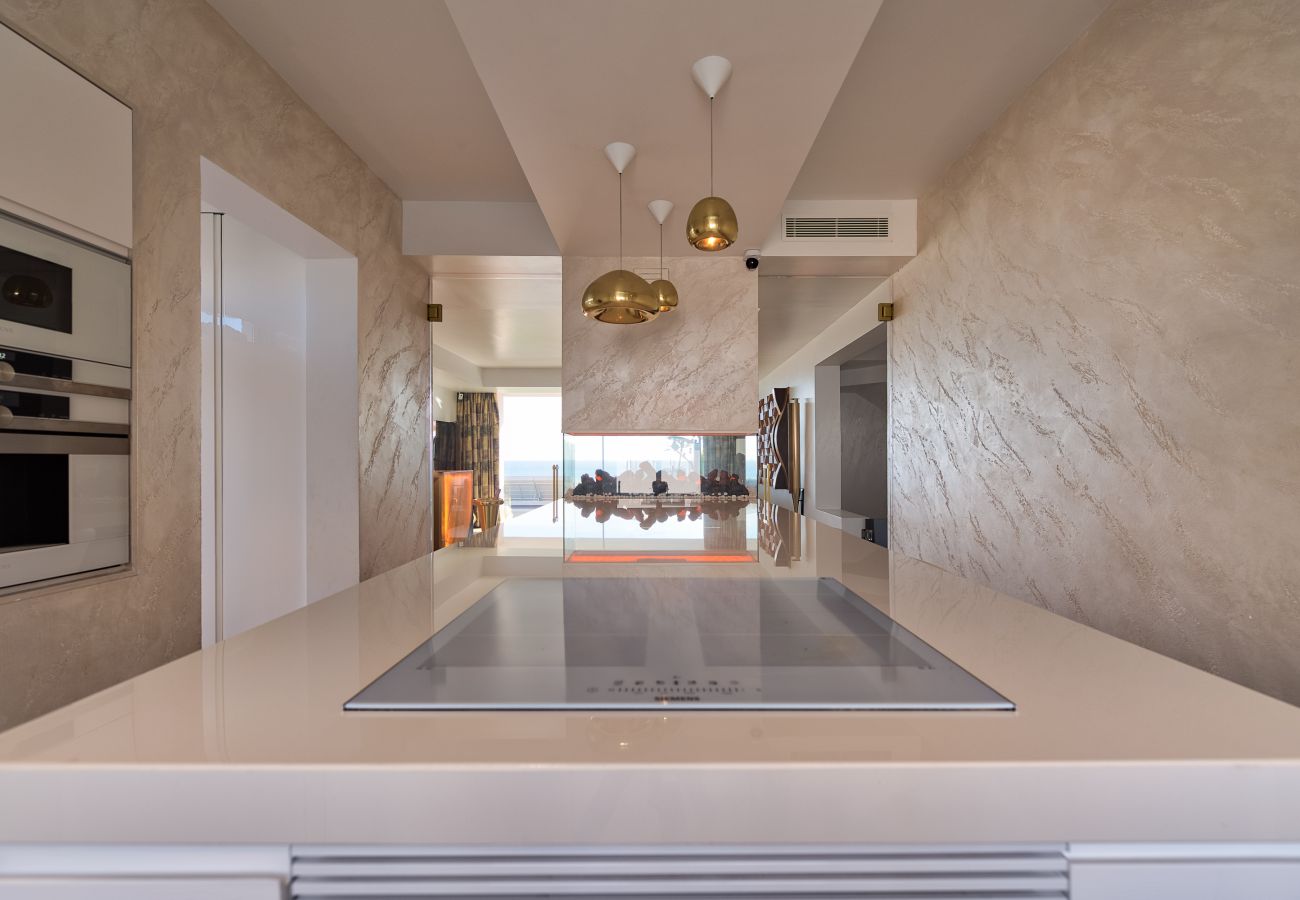 House in Maspalomas - Pool, jacuzzi, games and steps from the beach