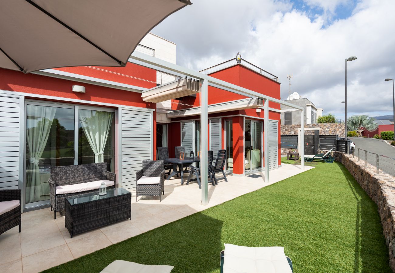 Villa in San Bartolomé de Tirajana - Comfortable villa with private pool and barbecue for 6 people